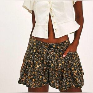 NWOT Free People Big Time Printed Trouser Floral Shorts Size 12